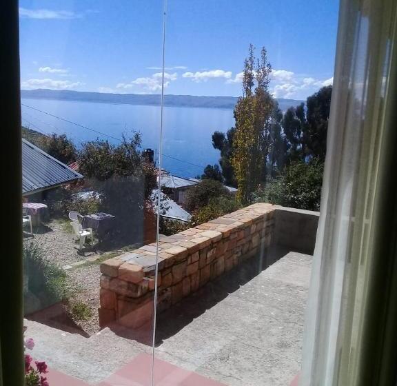 اتاق استاندارد با تخت بزرگ, Casa De La Luna Isla Del Sol Bolivia