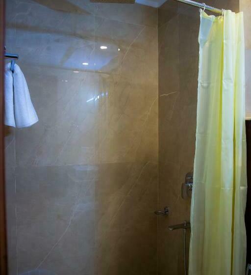 Студио Стандарт с Балконом, Lime Tree Luxury Studio   Service Apartment Near Artemis Hospital ,gurgaon