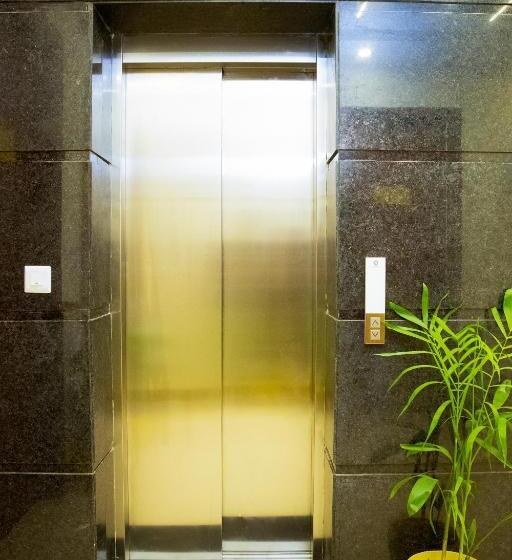 Студио Стандарт с Балконом, Lime Tree Luxury Studio   Service Apartment Near Artemis Hospital ,gurgaon