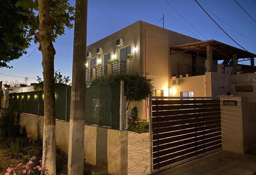 家庭间, Villa Arli&eris