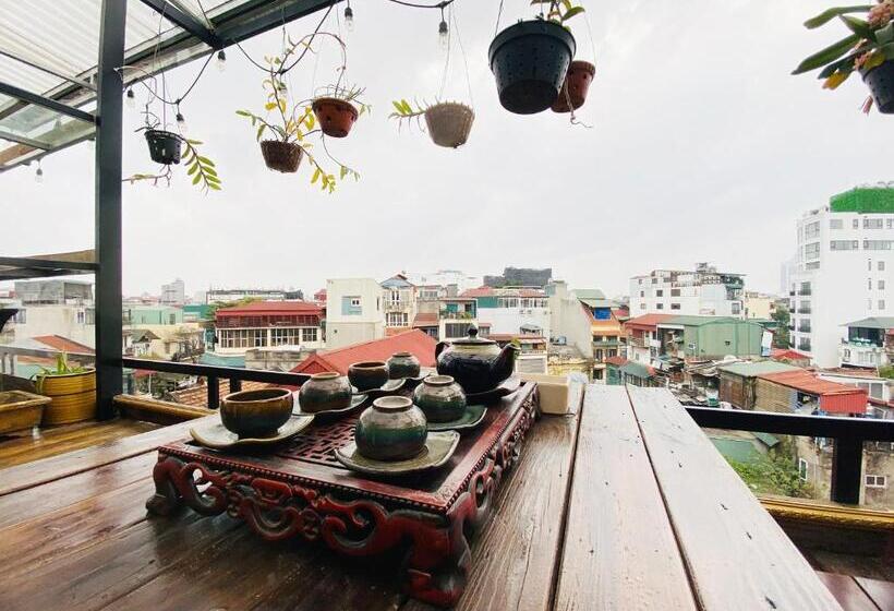 استودیو استاندارد با بالکن, Art Hotel Ha Noi