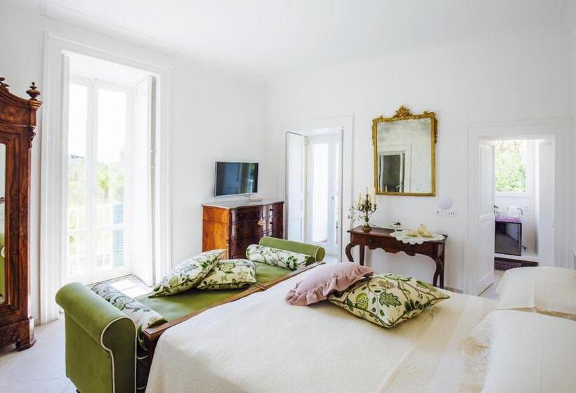 带花园景观的标准三人间, Palazzo Cacace Relais