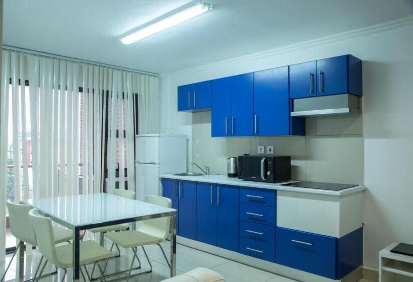 Deluxe Suite King Bed, Wdc Aparthotel   Buea