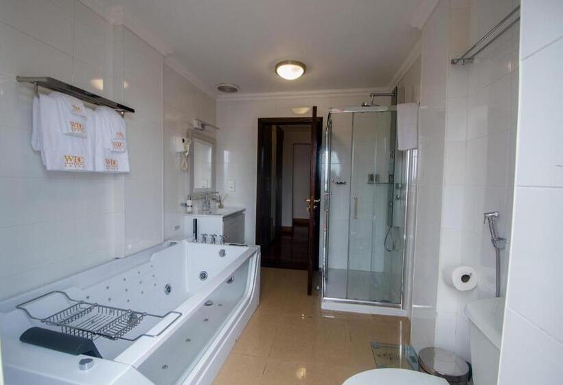 1 Bedroom Penthouse Apartment, Wdc Aparthotel   Buea