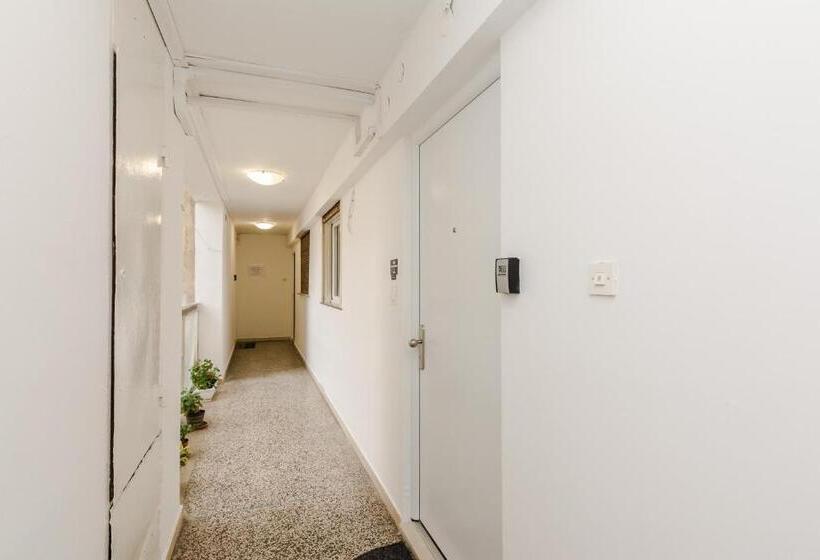 Номер Стандарт, Neva Room With Private Bathroom