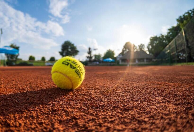 اتاق استاندارد سه نفره, Petlov Salaš Rooms