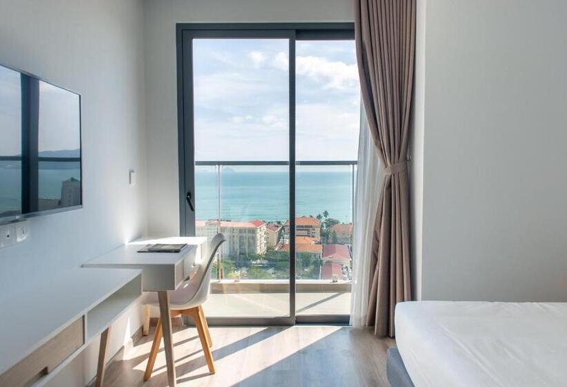 اتاق خانوادگی با چشم‌انداز دریا, Marina Suites Apartment