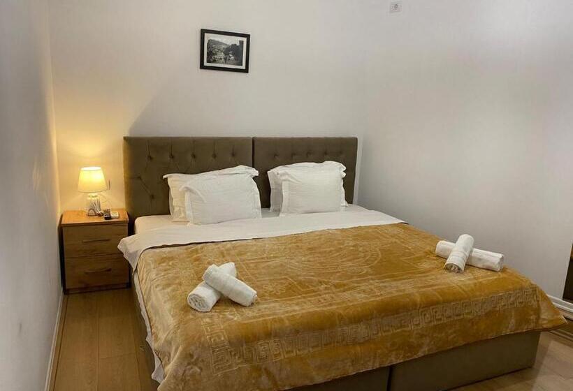标准间, çuçi B&b