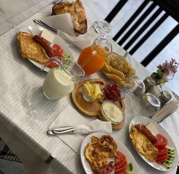 标准间, çuçi B&b