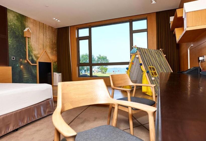 Семейный Номер, Tongli Lakeview