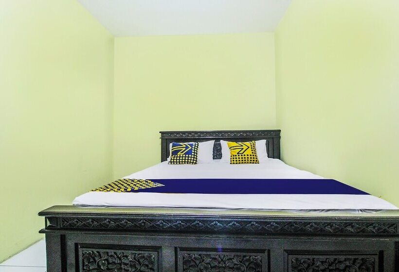 Номер Economy, Spot On 91606 Nadin Guest House