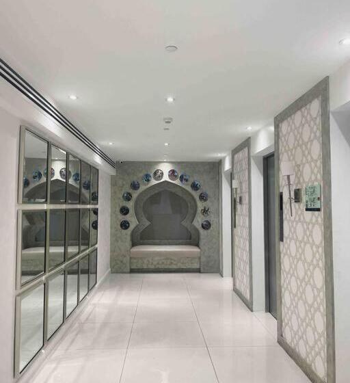 Студио Стандарт с Видом, Azure North Monaco Tower Unit 2114
