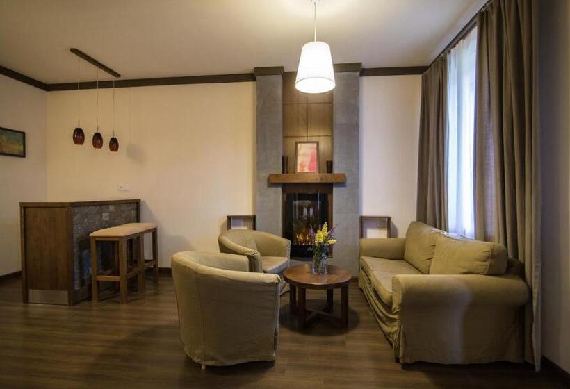 带阳台的豪华间, Sochut Resort Stepanavan