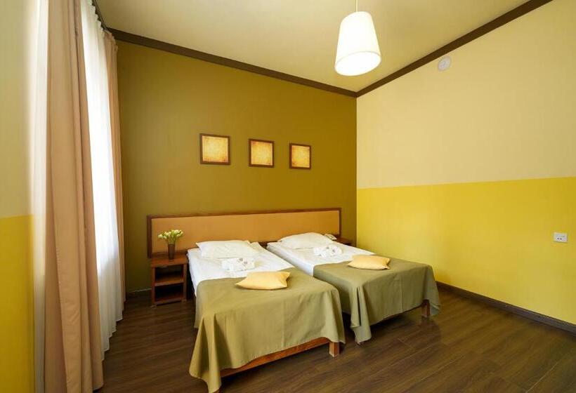 标准间带阳台, Sochut Resort Stepanavan