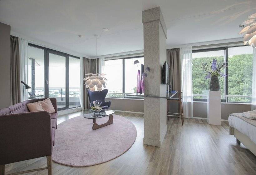 סוויטת דלוקס עם נוף לנהר, Fletcher Hotel Restaurant De Wageningsche Berg