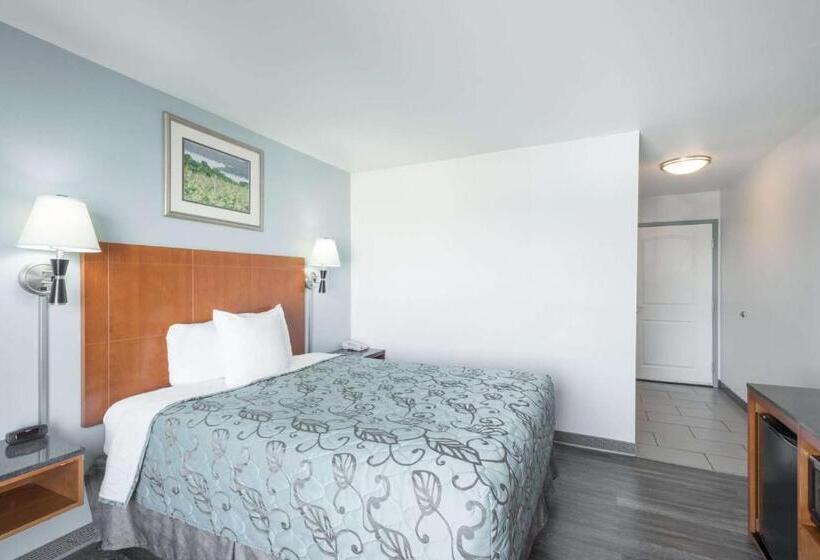 Номер Стандарт Адаптированный для Инвалидов, Days Inn By Wyndham Watertown Fort Drum