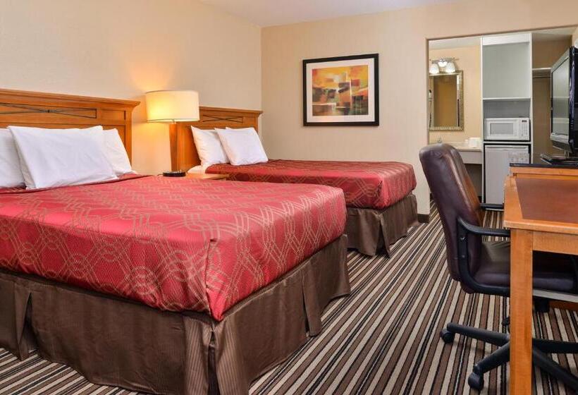 Номер Стандарт 2 Двуспальные Кровати, Econo Lodge