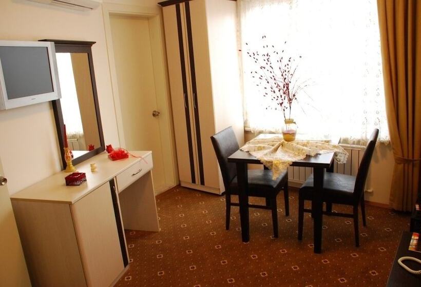 Семейный Номер, Otel Bossinop