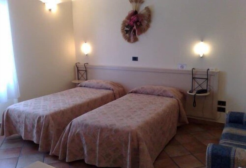 Номер Стандарт, Locanda Il Gallo
