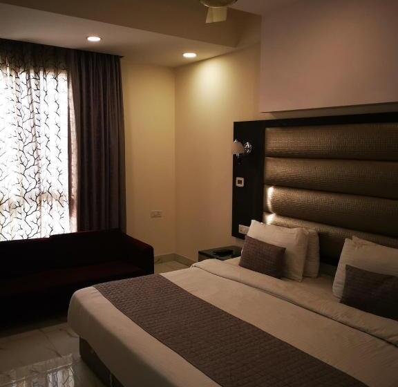 Номер Deluxe Кровать Кинг, Pk Residency