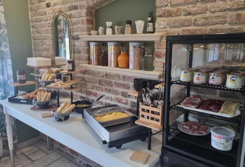 Номер Economy, Hôtel Le Prieuré