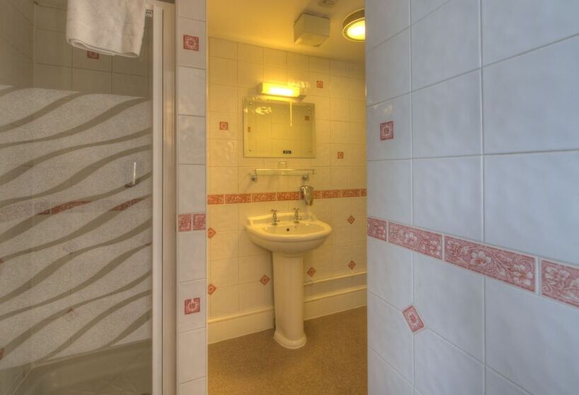 Номер Стандарт, Wheatsheaf Hotel By Chef & Brewer Collection