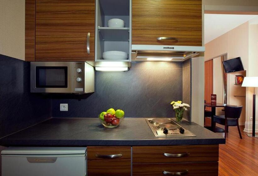 Апартаменты 1 Спальня, S & Residences  Le Metropole
