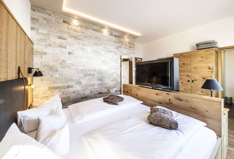 Номер Стандарт с Балконом, Alpen Hotel Post