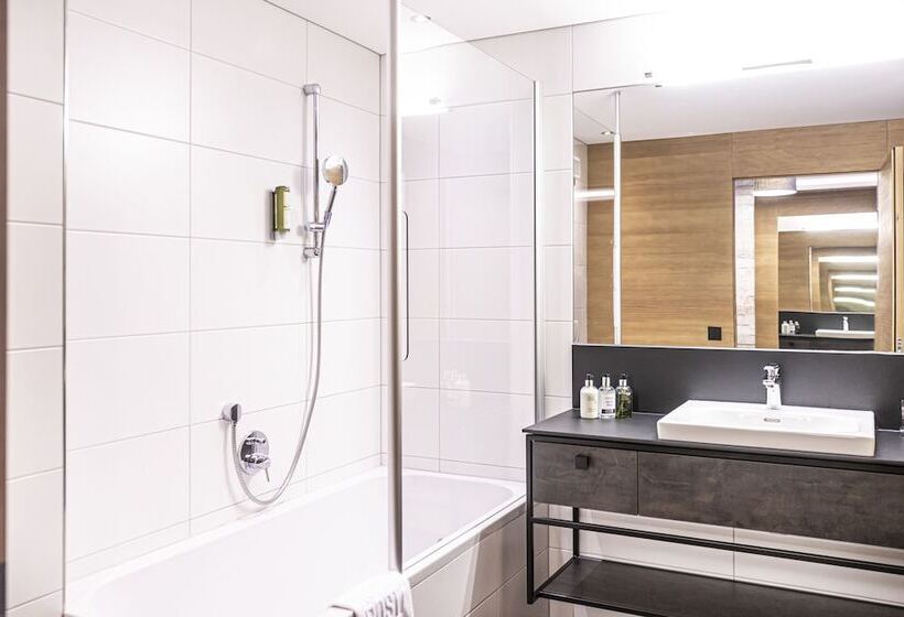Полулюкс с Балконом, Alpen Hotel Post