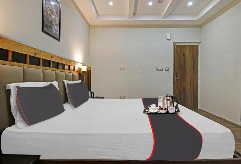 Трехместный Номер Deluxe, Fabhotel Outhills
