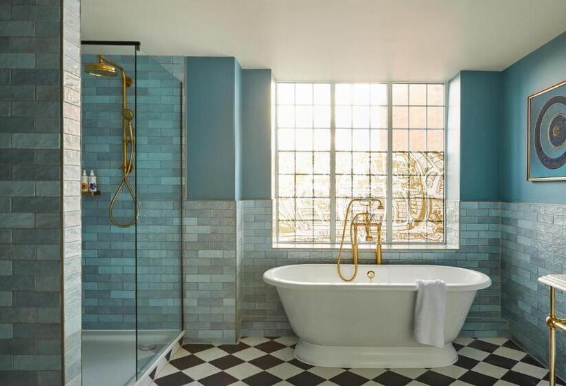 Люкс Кровать Кинг, Indigo Exeter, An Ihg