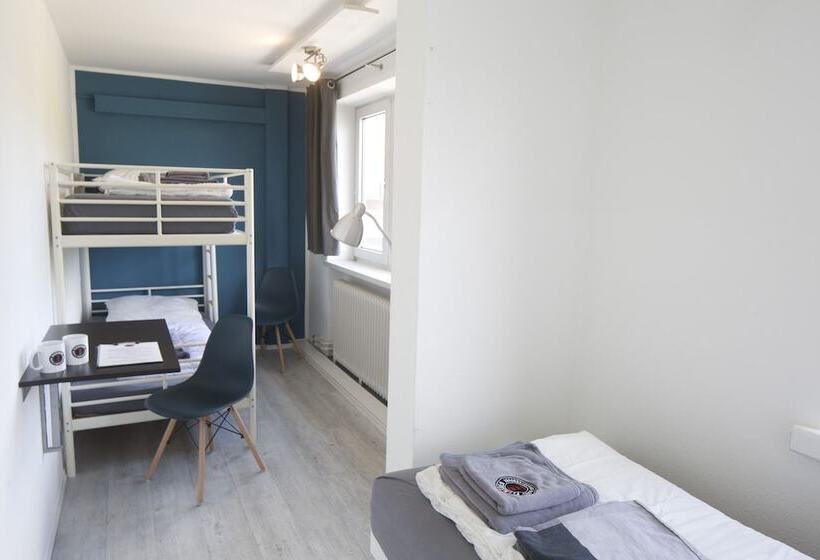 带共用浴室的标准房间, Flensbed Hotel & Hostel