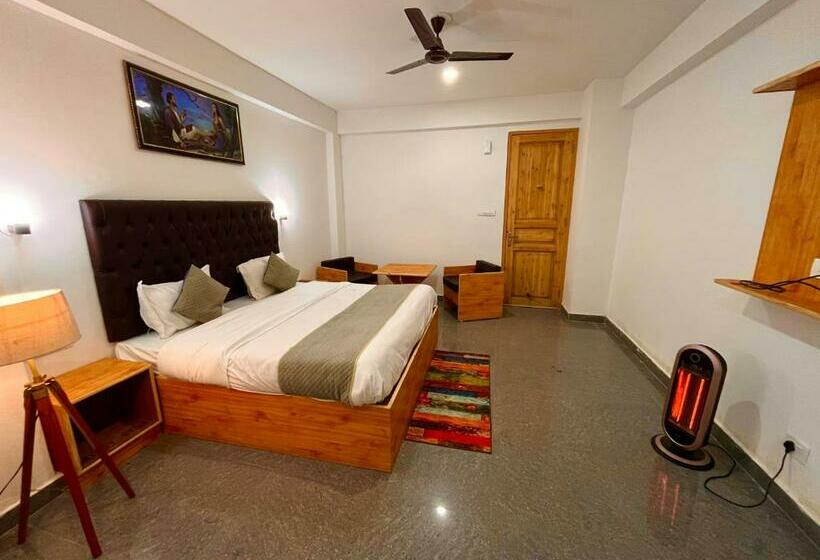 패밀리 룸, Beas River Retreat  A Riverside  With Balcony