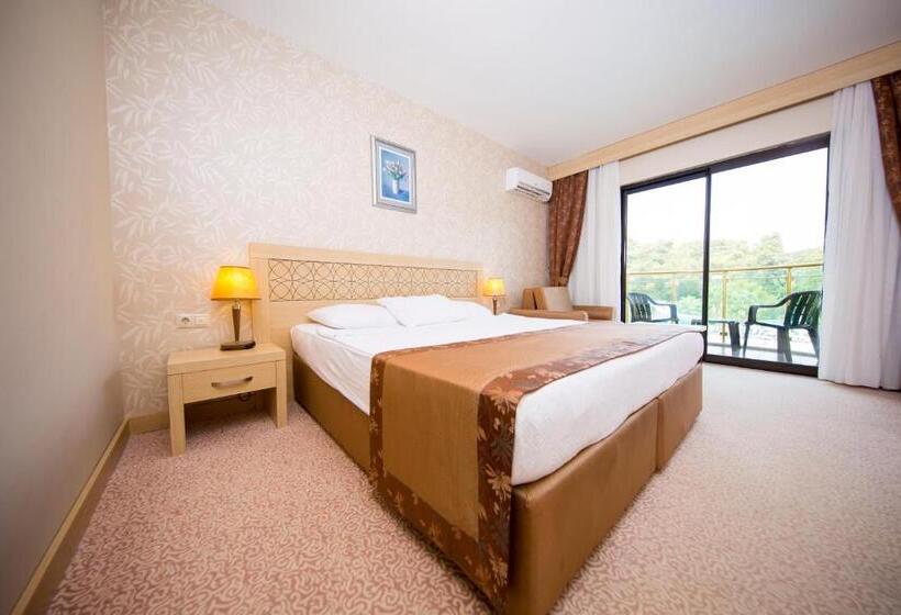 标准间, Eldar Resort