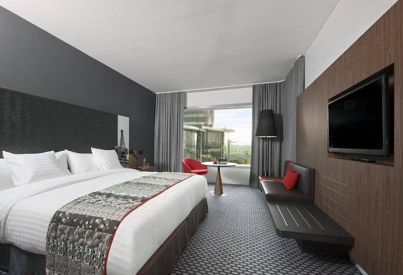 Номер Стандарт, Melia Paris La Defense
