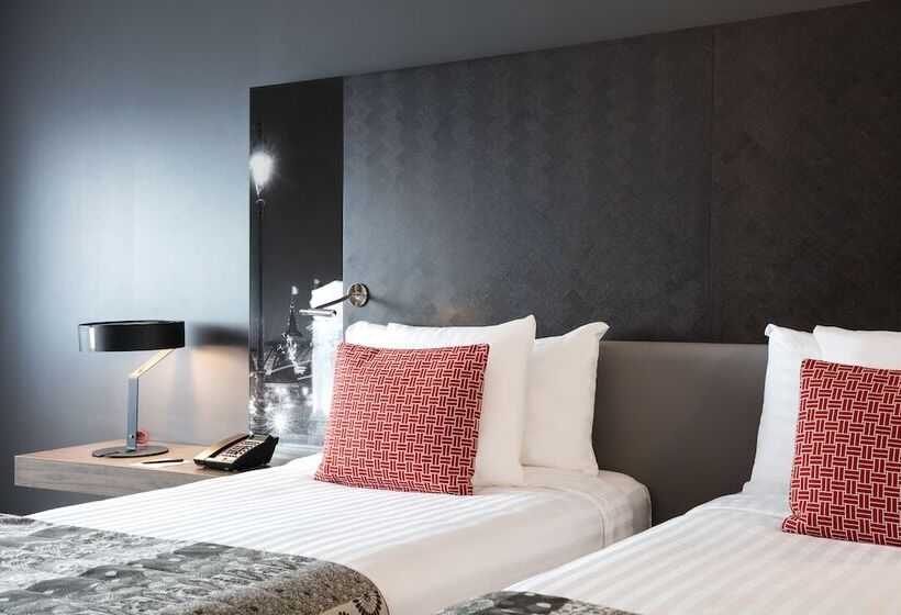 Номер Стандарт, Melia Paris La Defense