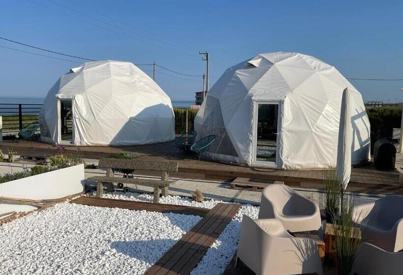 Standard Tent, Maison Du Golf