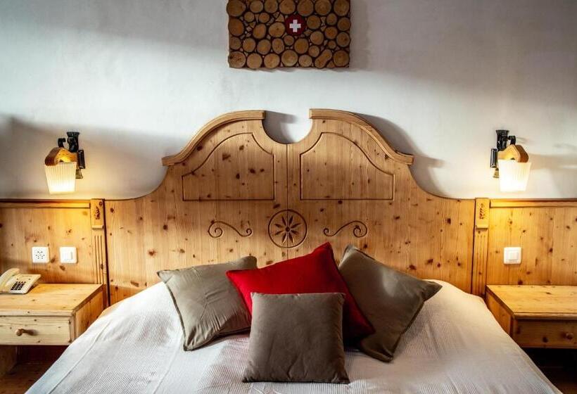 اتاق خانوادگی, Hôtel Le Relais Alpin