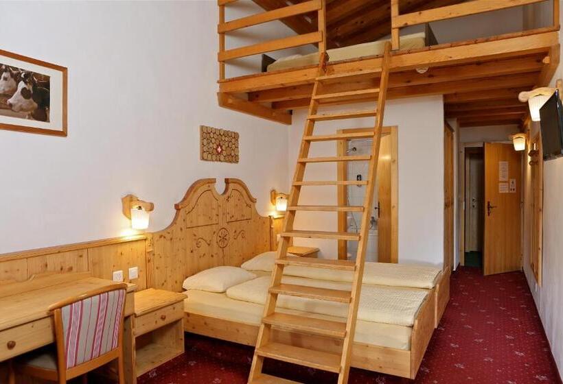 اتاق خانوادگی, Hôtel Le Relais Alpin
