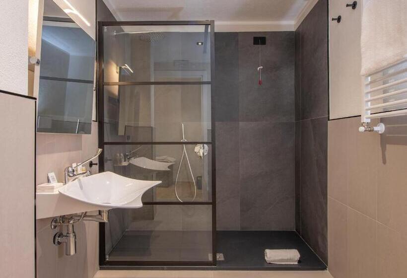 Номер Стандарт, Mem Lodge And Suite