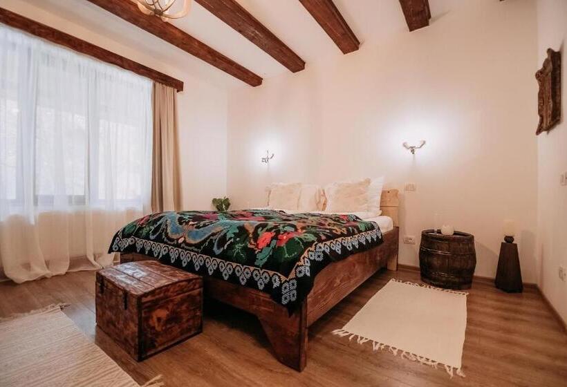 Номер Deluxe, Casa De Sub Munte