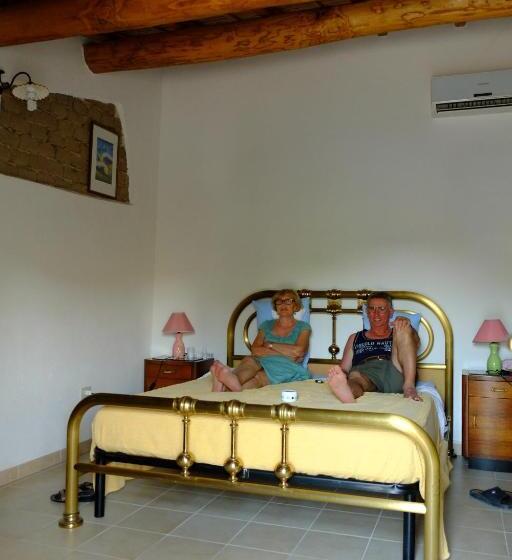Номер Стандарт, B&b Nurachi