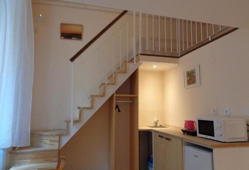 带城市景观的标准间, Loft House Budapest
