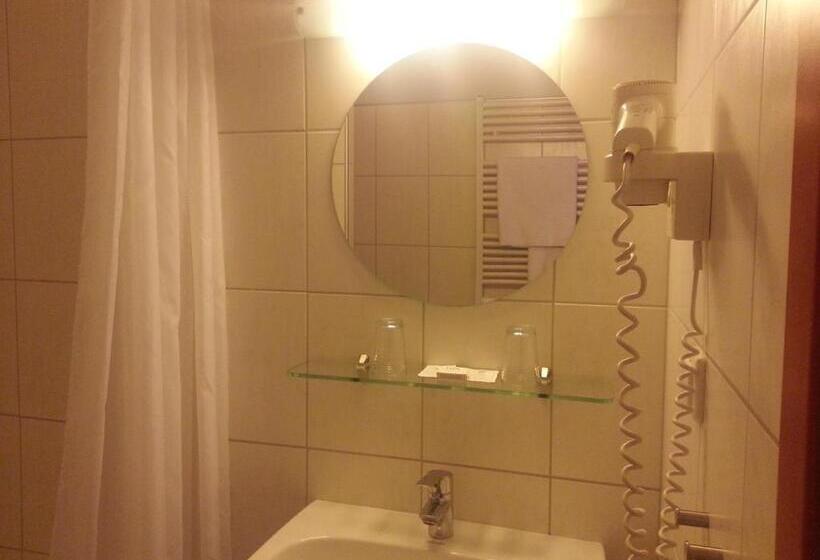 Номер Стандарт, Schmucker Jäger   Hotel Garni