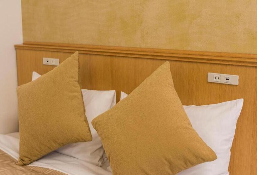 Номер Стандарт, Nishitetsu Inn Fukuoka