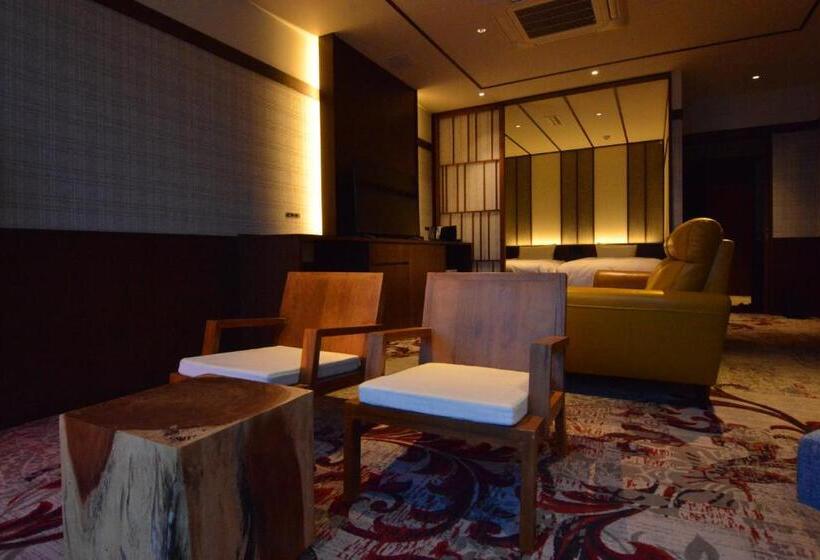 스탠다드 트리플 룸, Toriizaki Club Sushi Auberge