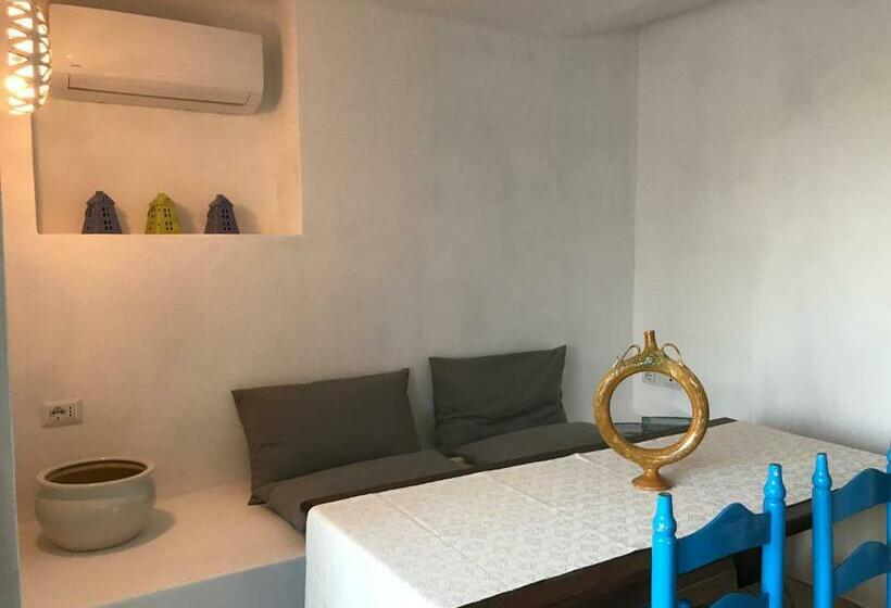 سوئیت جونیور با چشم‌انداز باغ, Palmasera Charming Suites