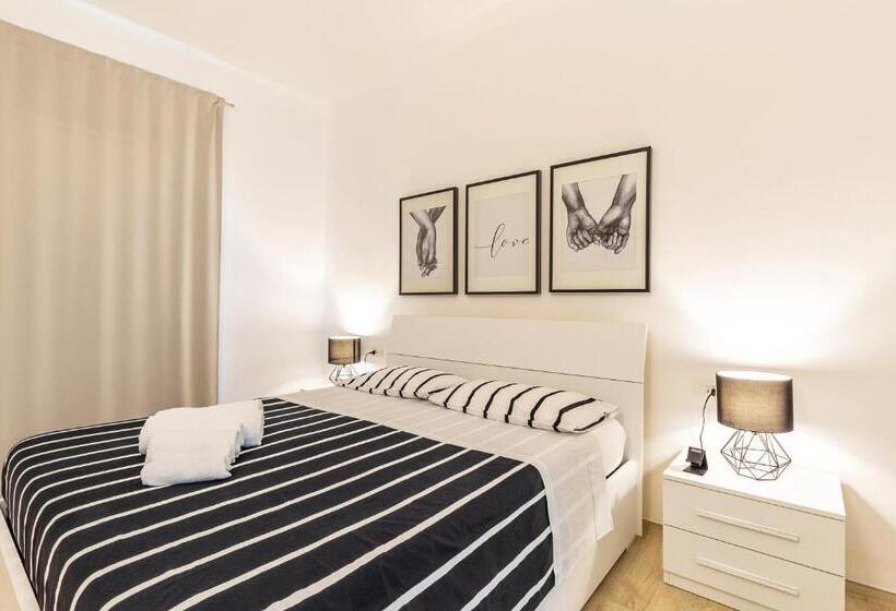 اتاق لوکس, Alexander B&b