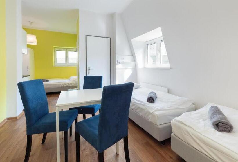 Четырехместный Номер Стандарт, Hostel Marmota