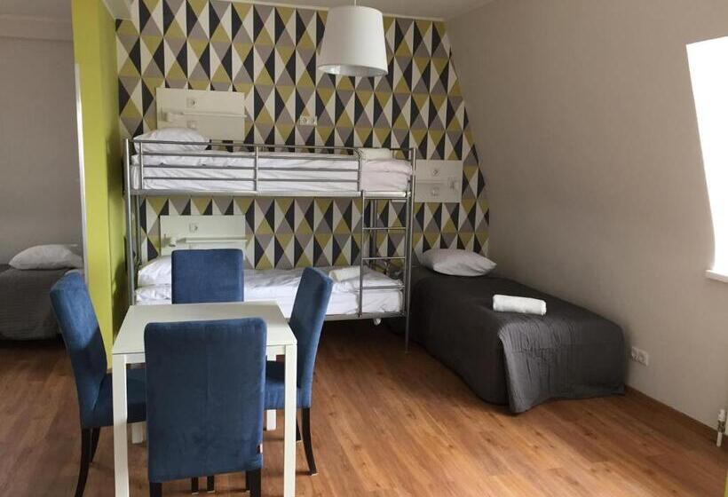 Апартаменты 1 Спальня с Видом, Hostel Marmota